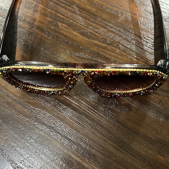 Oversized Multi-Color Rhinestone Fashion Sunglasses - Picture 8 of 12